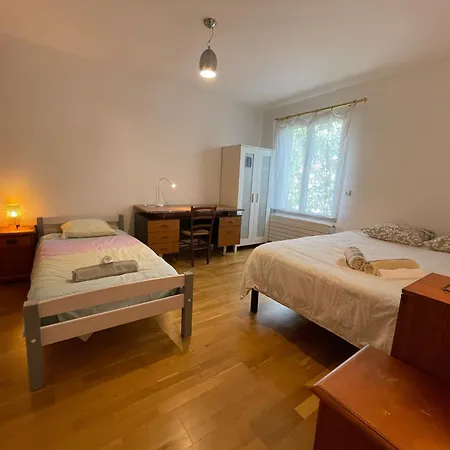 Grande Maison Proche De Centre De Paris Отель