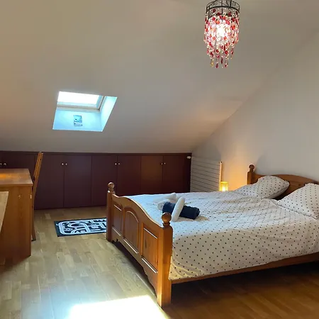 Отель Grande Maison Proche De Centre De Paris *